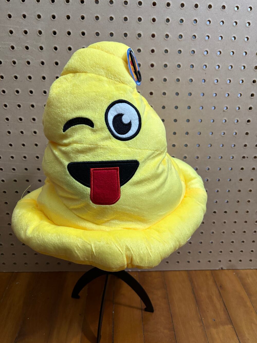 Domagron Fake Emoji Yellow Poop Hat Model 1 Plush Costume Novelty Rinco sealed
